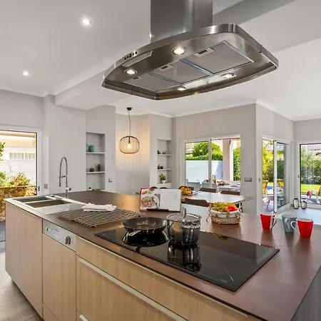 Casa Del Mar Vilamoura Newly Renovated 3 Bedroom With Pool A C And Wifi Quarteira