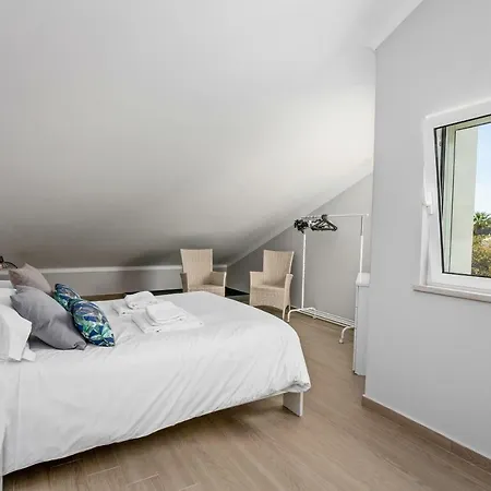 Casa Del Mar Vilamoura Newly Renovated 3 Bedroom With Pool A C And Wifi * Quarteira