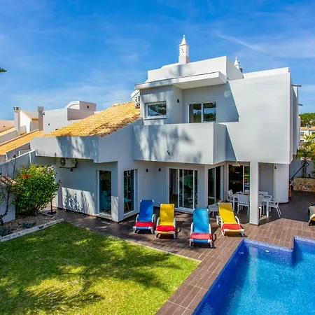 Villa Casa Del Mar Vilamoura Newly Renovated 3 Bedroom With Pool A C And Wifi Quarteira